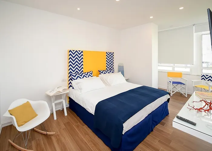 Casa Pantone Πανσιόν